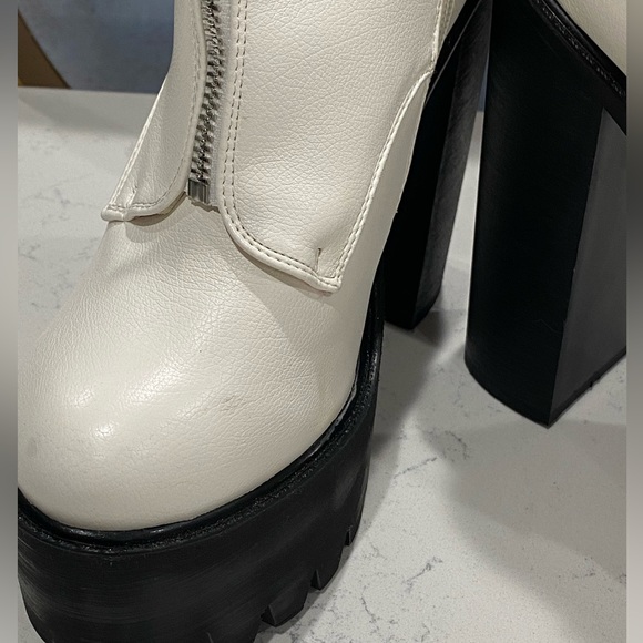 NWOT Lamoda Pure Freestyle Platform Boots White size 40/9 - Picture 8 of 14